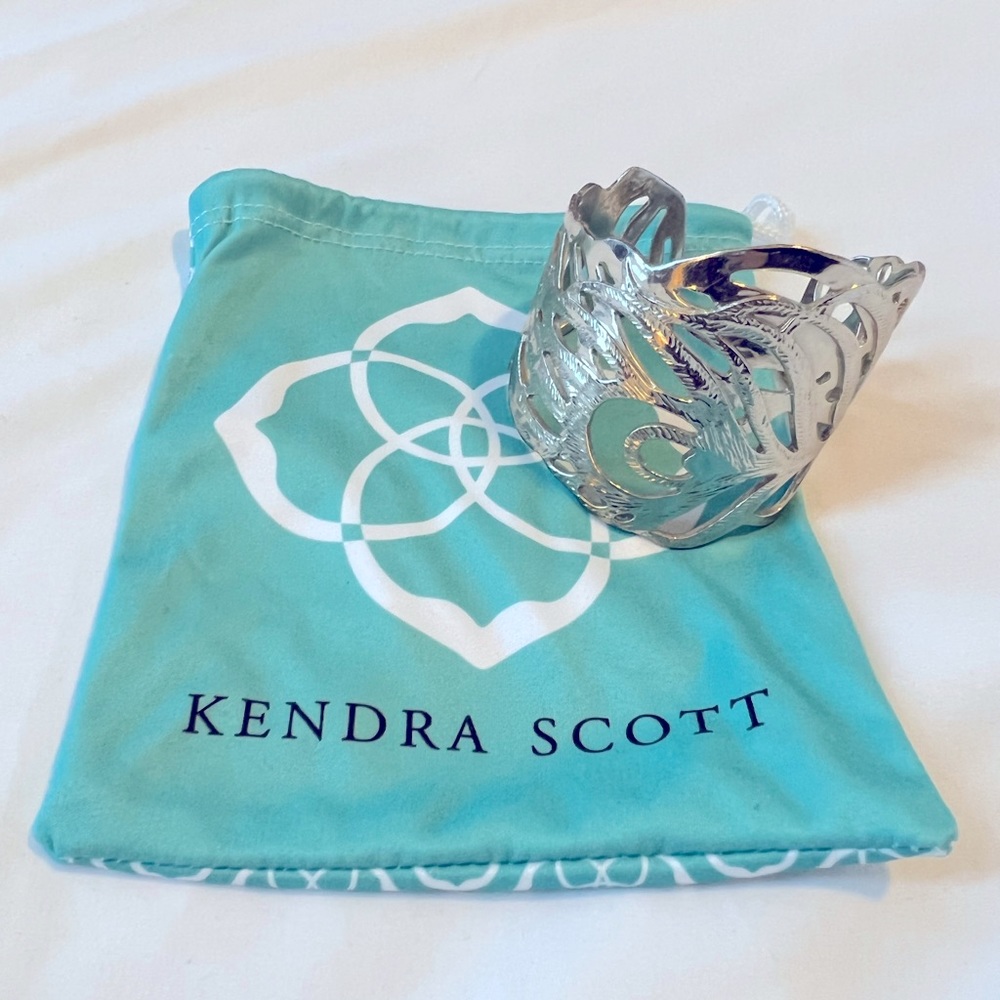 Kendra Scott- large gold bangle